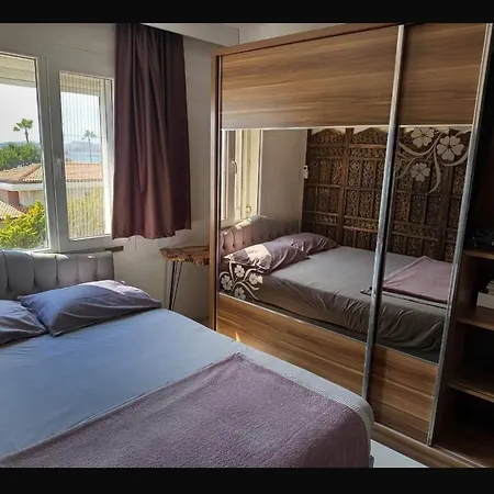 Beachfront Flat Кушадасы