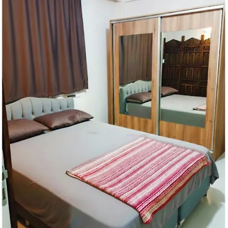 Beachfront Flat アパート