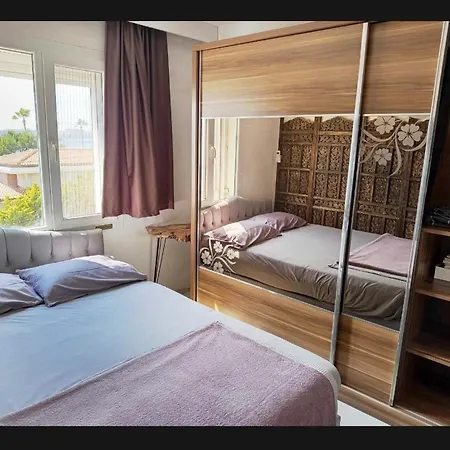 Beachfront Flat 아파트